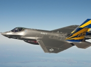 雷火电竞网站-灯塔奥斯梅恩，在雷恩的夜色中，他照亮了拉齐奥的航道