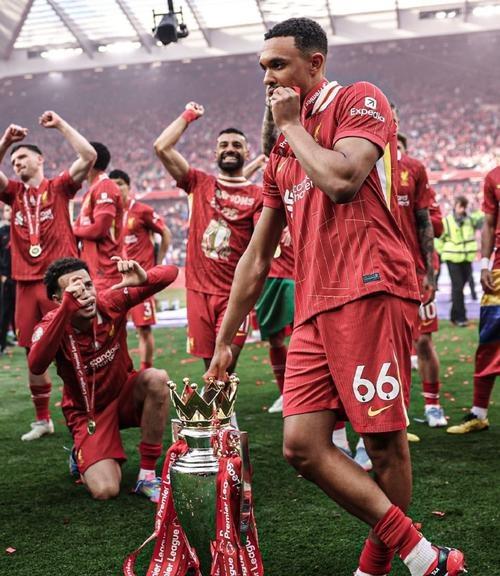 拜仁逆转利物浦,萨拉赫扛起全队 拜仁逆转利物浦,萨拉赫扛起全队